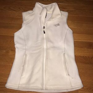 Women’s NorthFace fleece vest